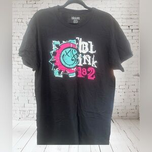 Blink-182 Graphic Tee Large Unisex NWOT | Alt Rock Band Shirt Classic Vibe